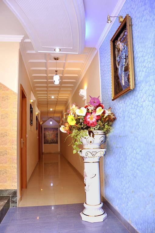 Hotel Queen Haridwār Buitenkant foto